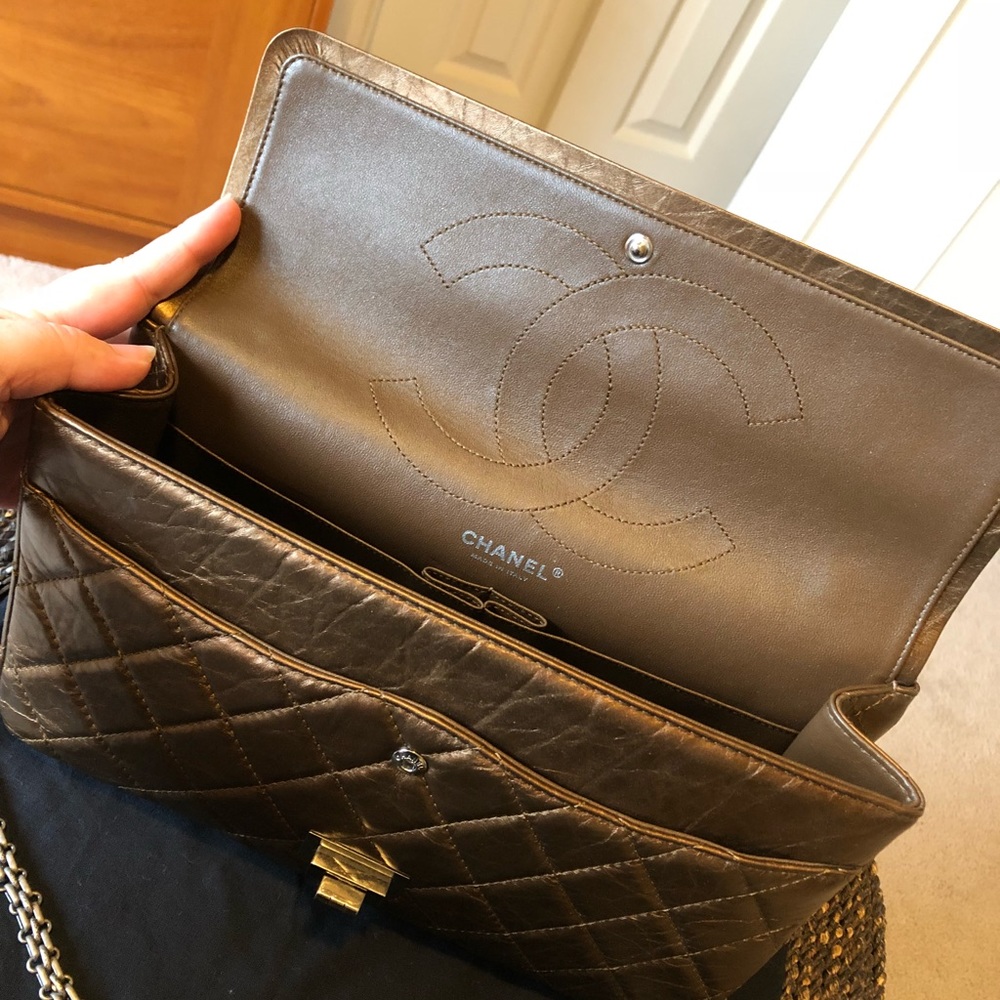 Chanel reissue handbag excellent condition - Picture 3 of 4